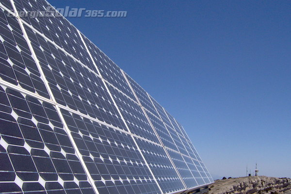 Paneles solares de plástico