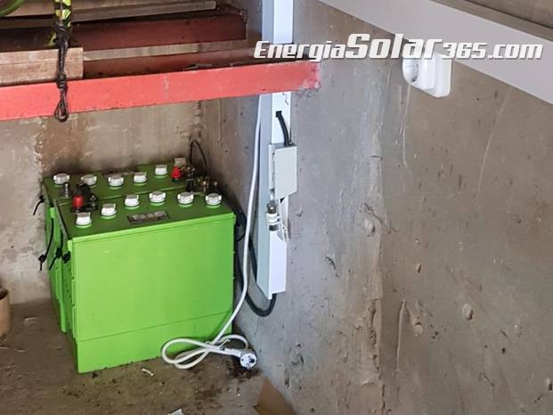 Montaje de baterias en casa de campo