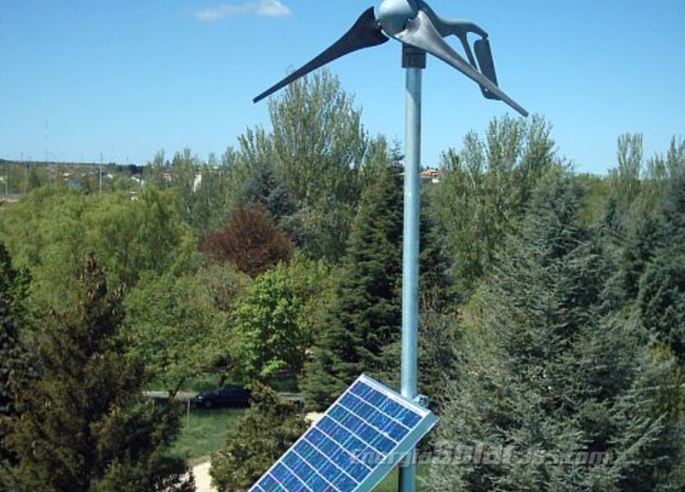 Instalación híbrida eólico-solar