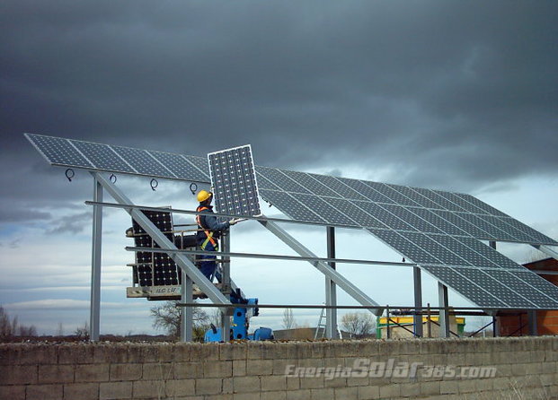 Instalación solar FV de conexión y venta a red