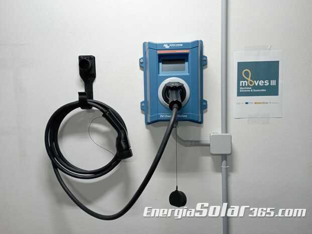 INSTALACIÓN CARGADOR DE COCHE VICTRON ENERGY