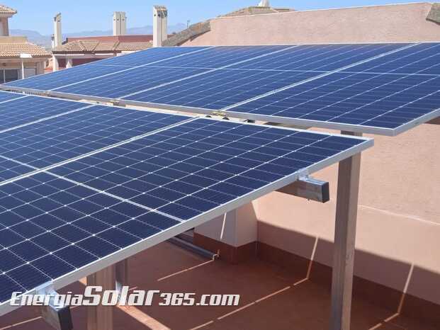 INSTALACION SOLAR FOTOVOLTAICA CON PÉRGOLA FABRICADA IN-SITU