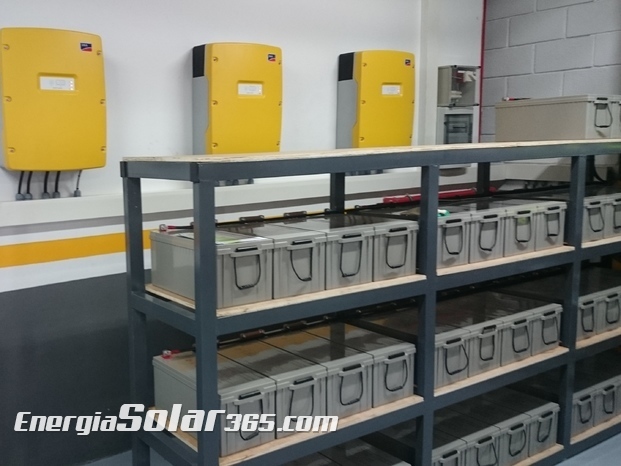 Instalación fotovoltaica trifásica con baterías