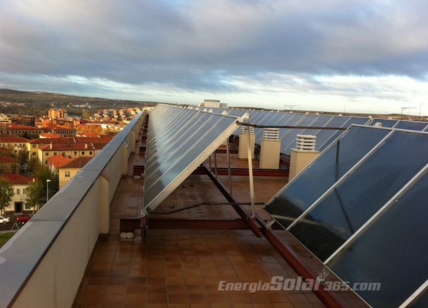 Fonclisa energía solar hotel Corona